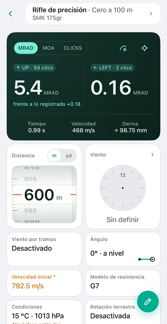 Calculadora balística (modo claro): a 600 m, UP 5,4 MRAD y LEFT 0,16 MRAD
